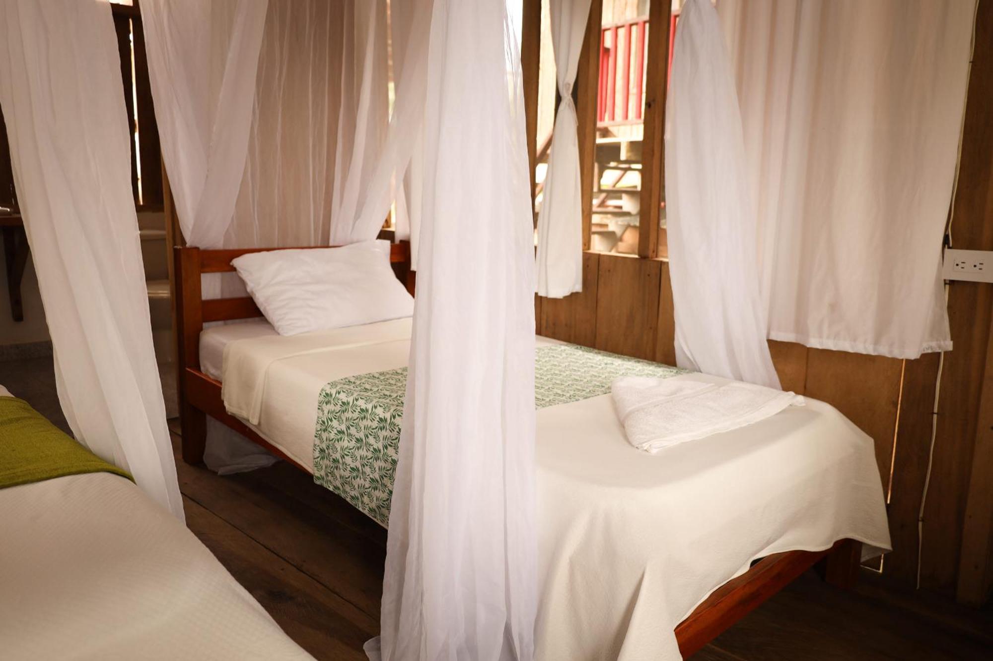 La Ceiba, Amazonas Hotel Leticia Exterior photo